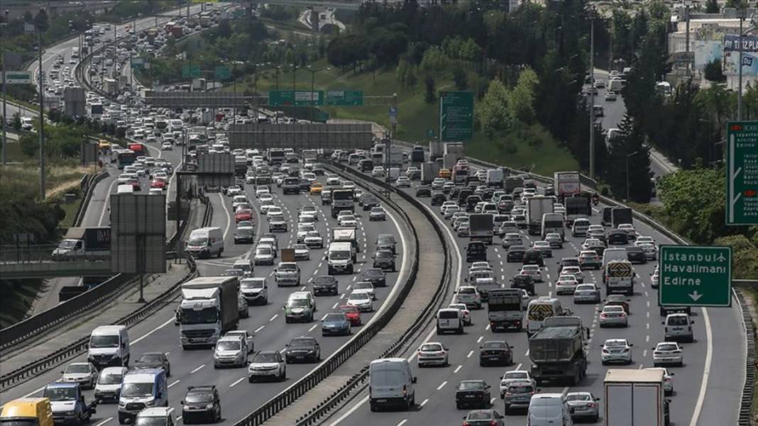 İSTANBUL'DA KAPATILAN METRO, METROBÜS VE YOLLARIN TAM LİSTESİ: 1 Mayıs'ta hangi yollar kapandı? İşte tam liste 9
